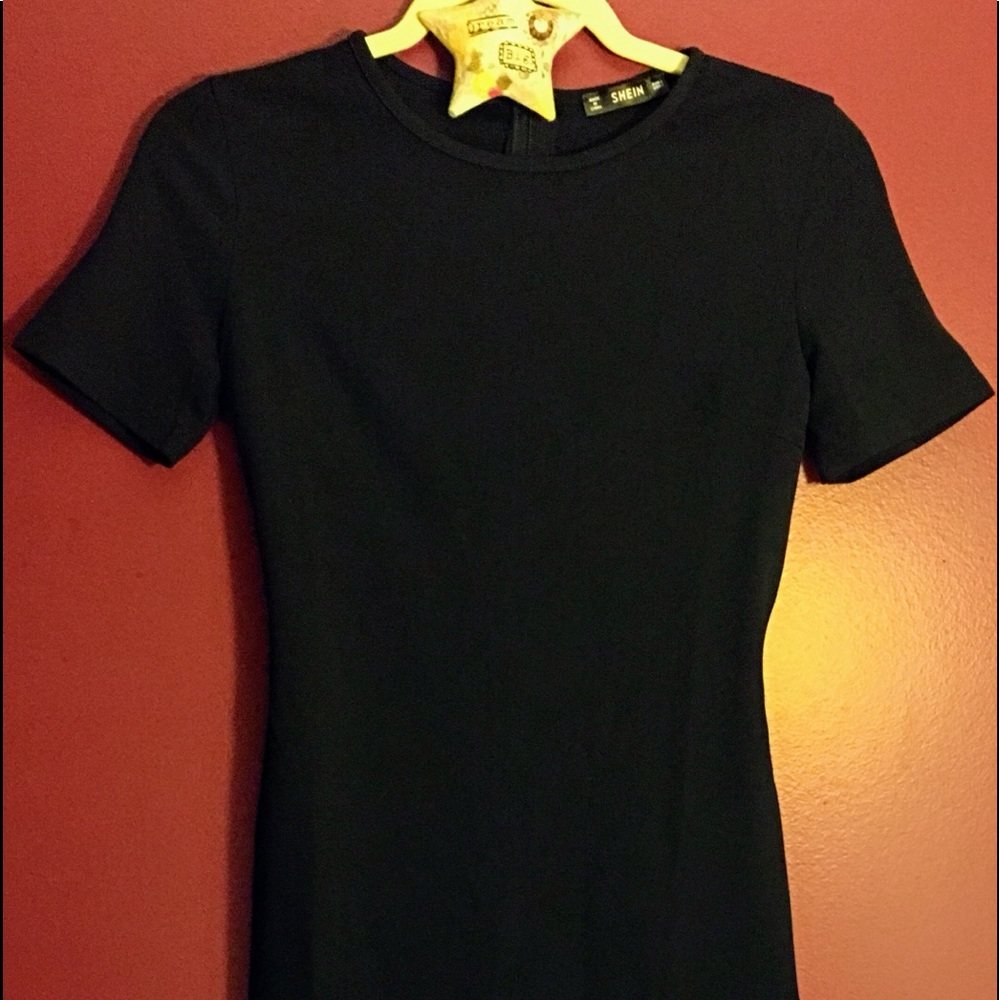 Women’s Black Simple Sweet Cocktail Dress